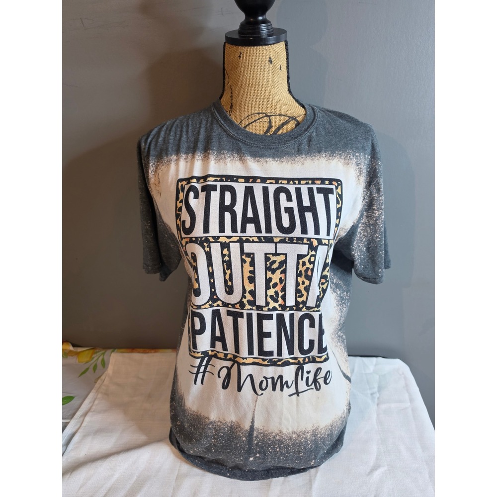 Gildan Softstyle Straight Outta Patience MomLife Bleached Graphic Tee Large